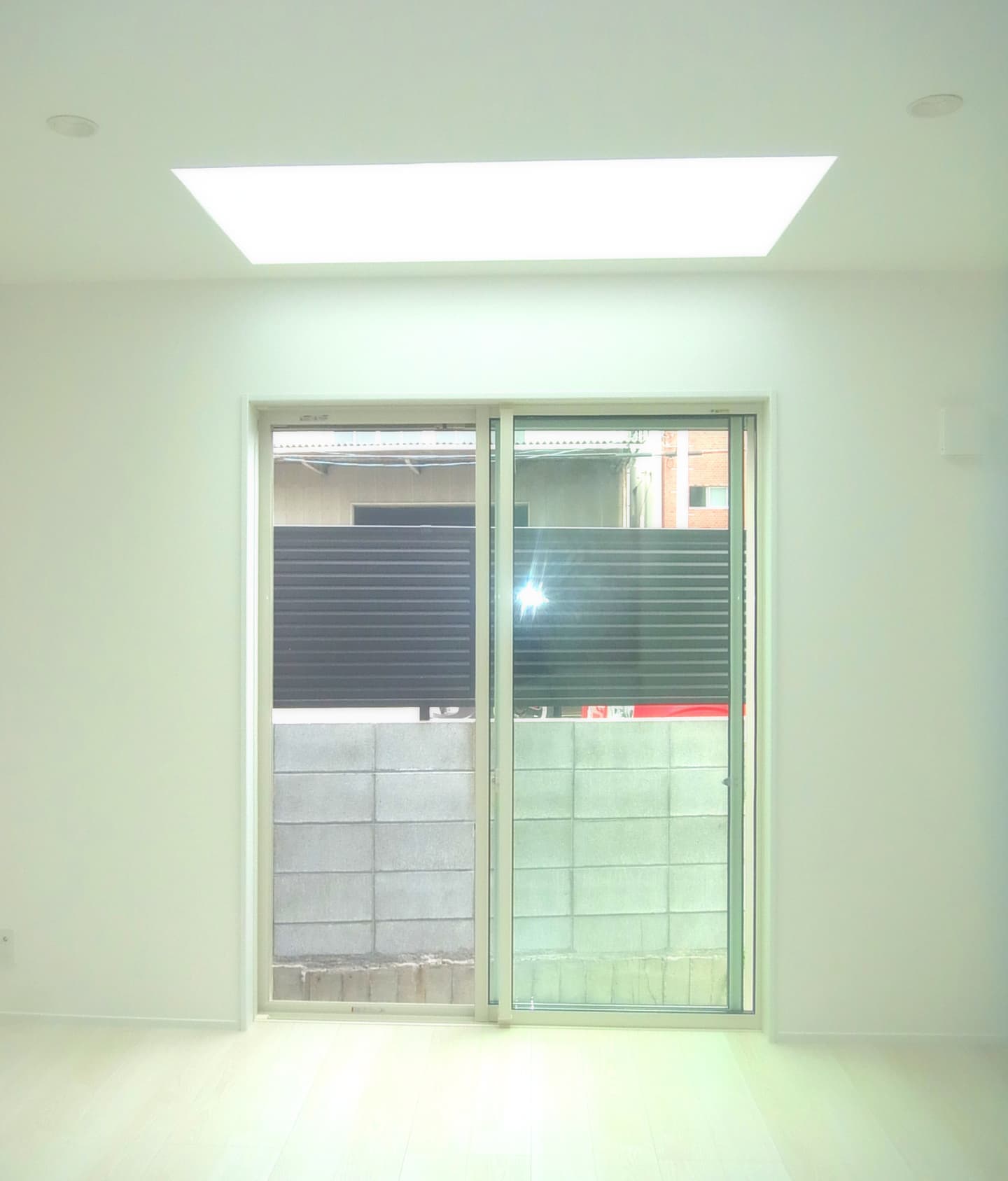 施工F9